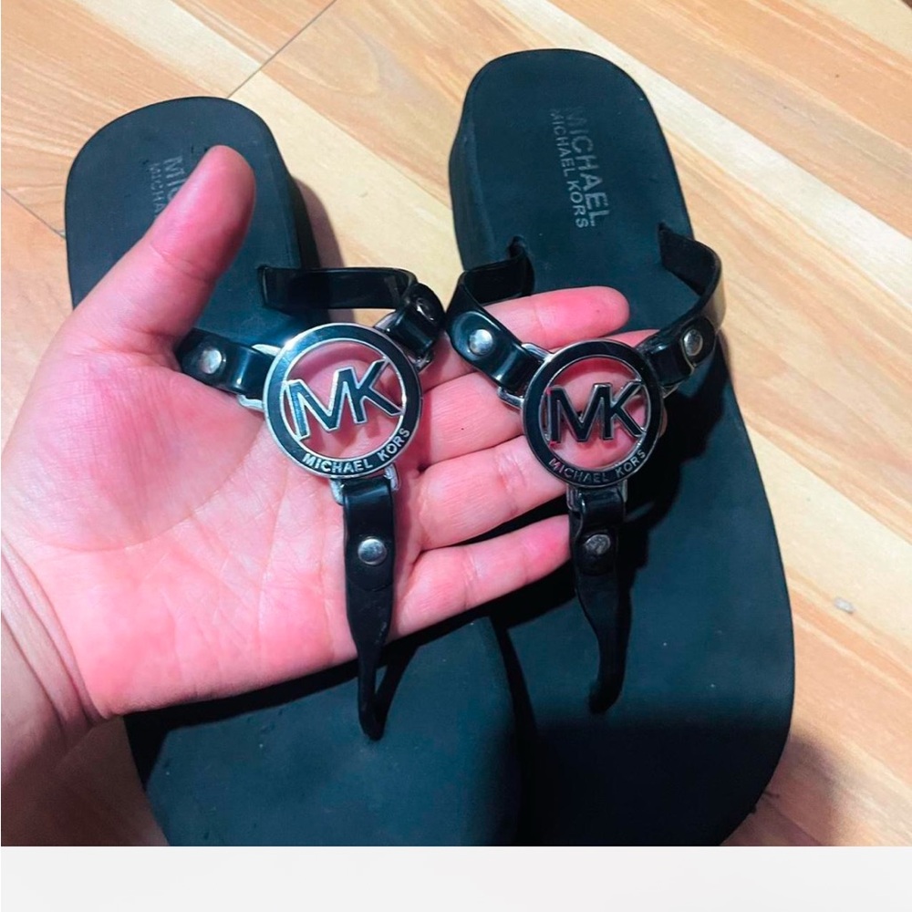 Michael Kors Black Logo Thong Sandals - Picture 4 of 5